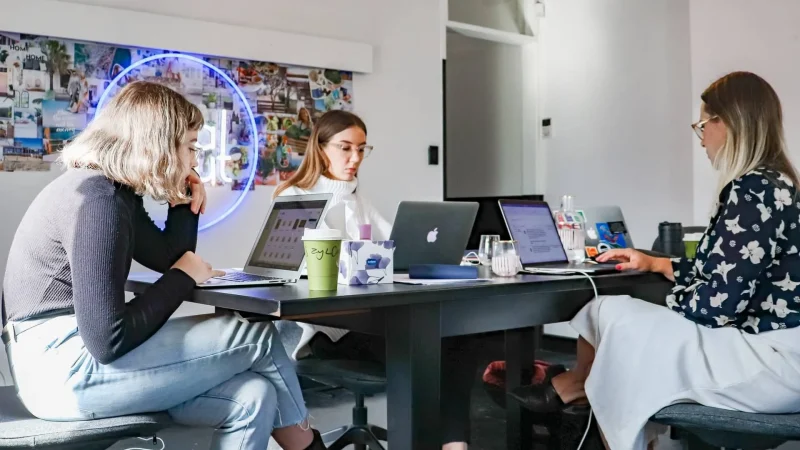 How Can Ecommerce Agency Help Your Business Grow?